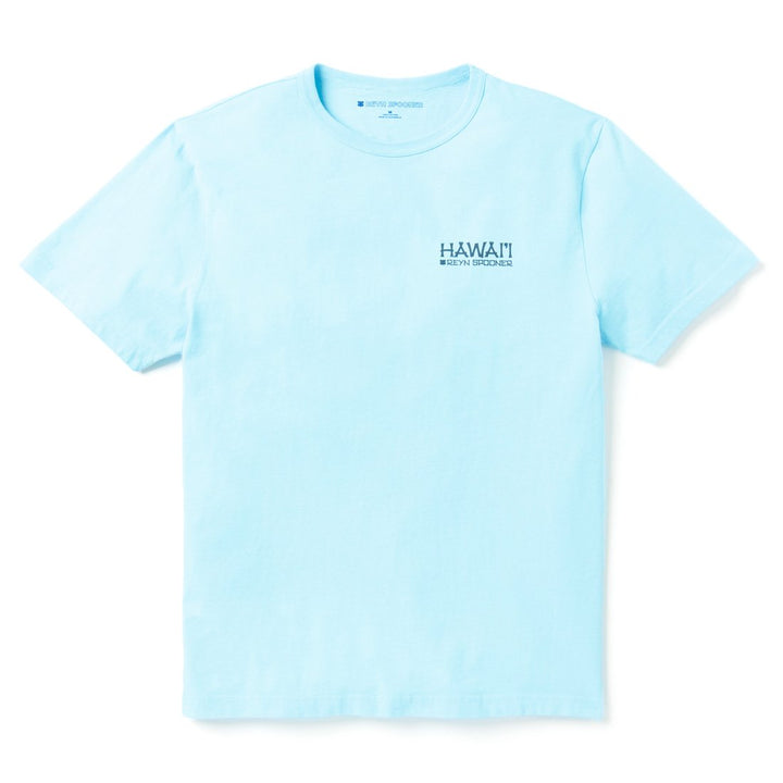 Reyn Spooner HAWAIIAN ISLES GRAPHIC TEE in LIGHT BLUE